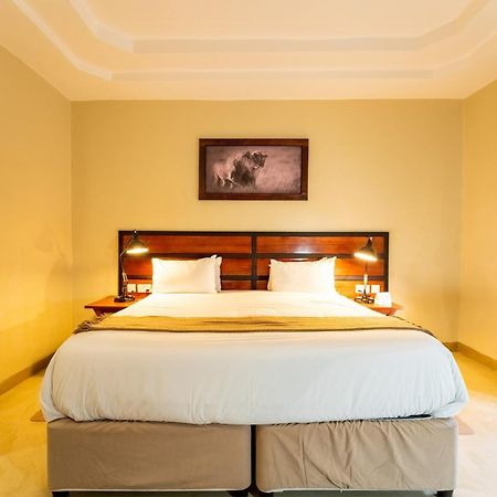 The Shrub Lodge Victoria Falls Exterior photo