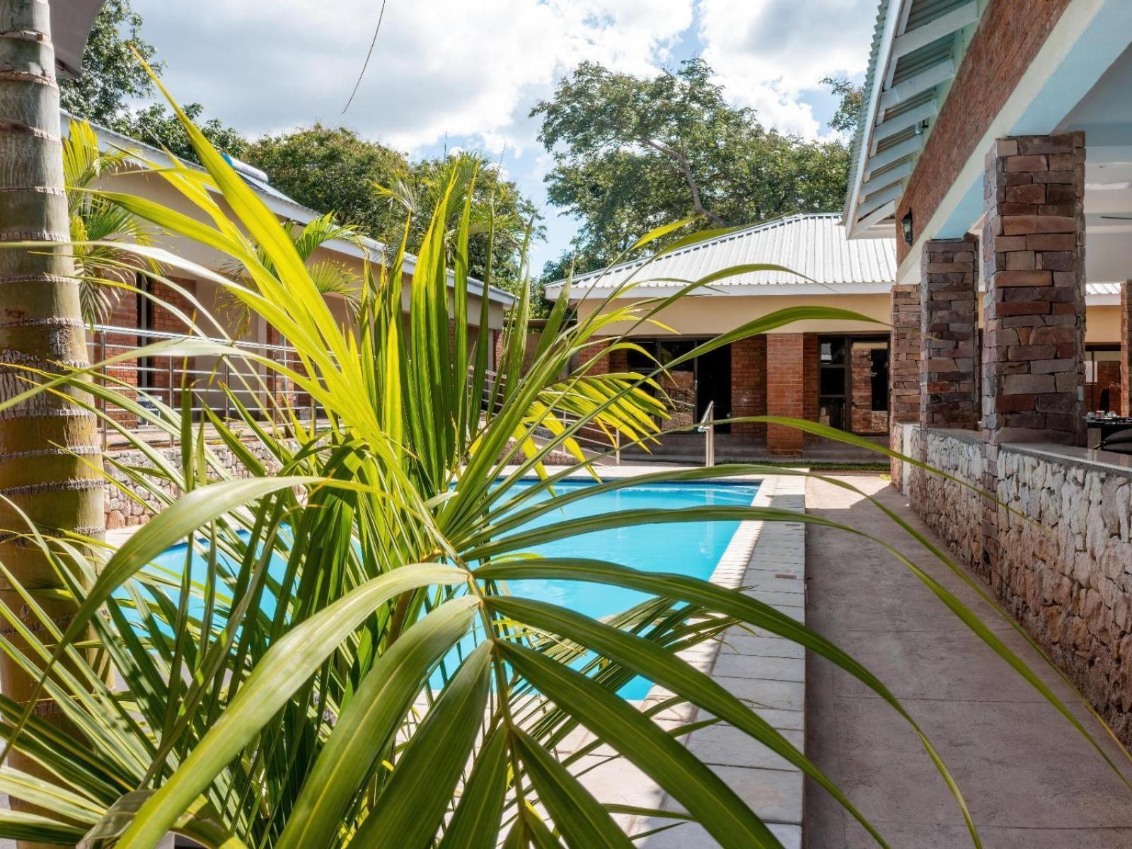 The Shrub Lodge Victoria Falls Exterior photo
