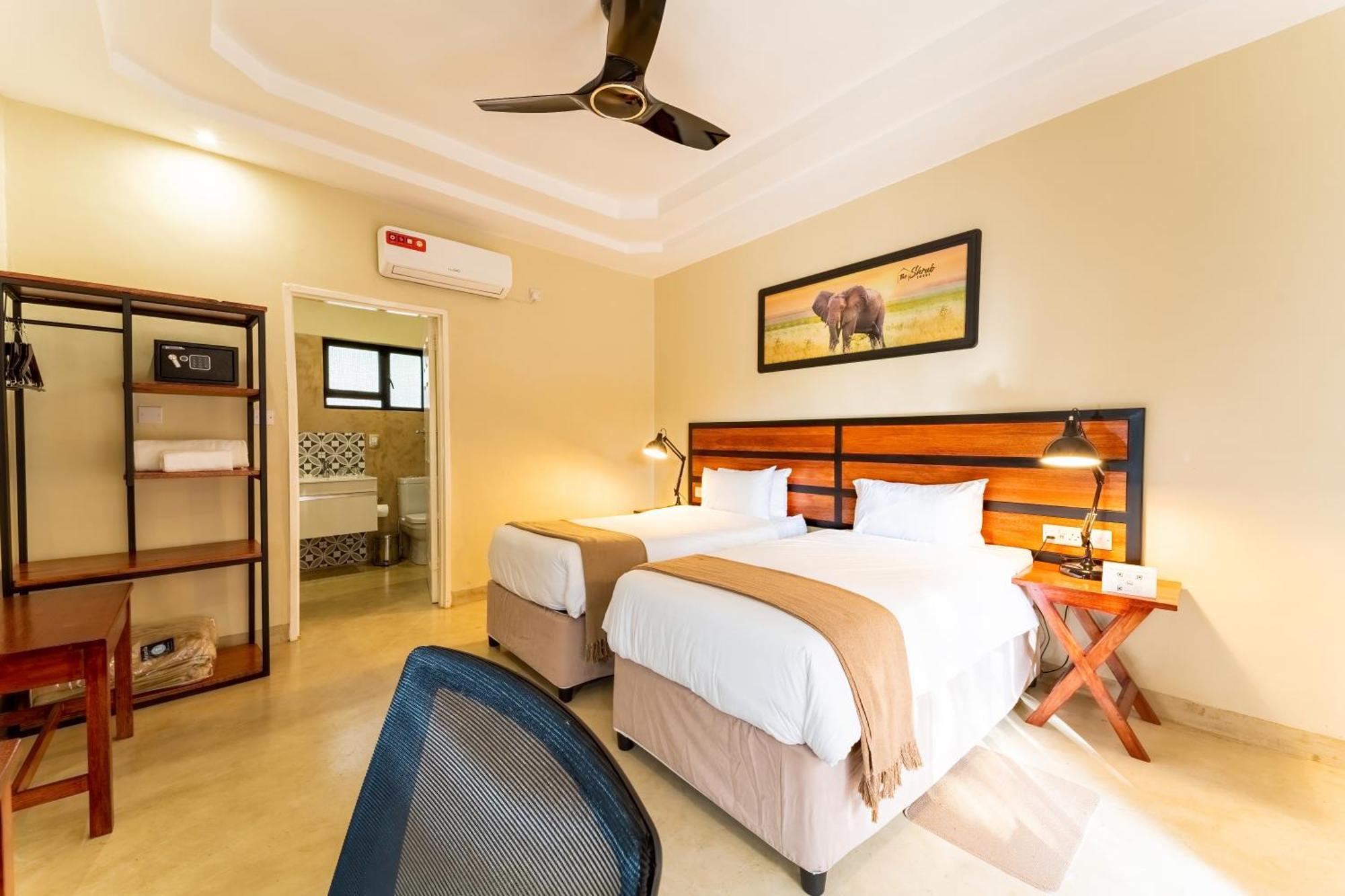 The Shrub Lodge Victoria Falls Exterior photo