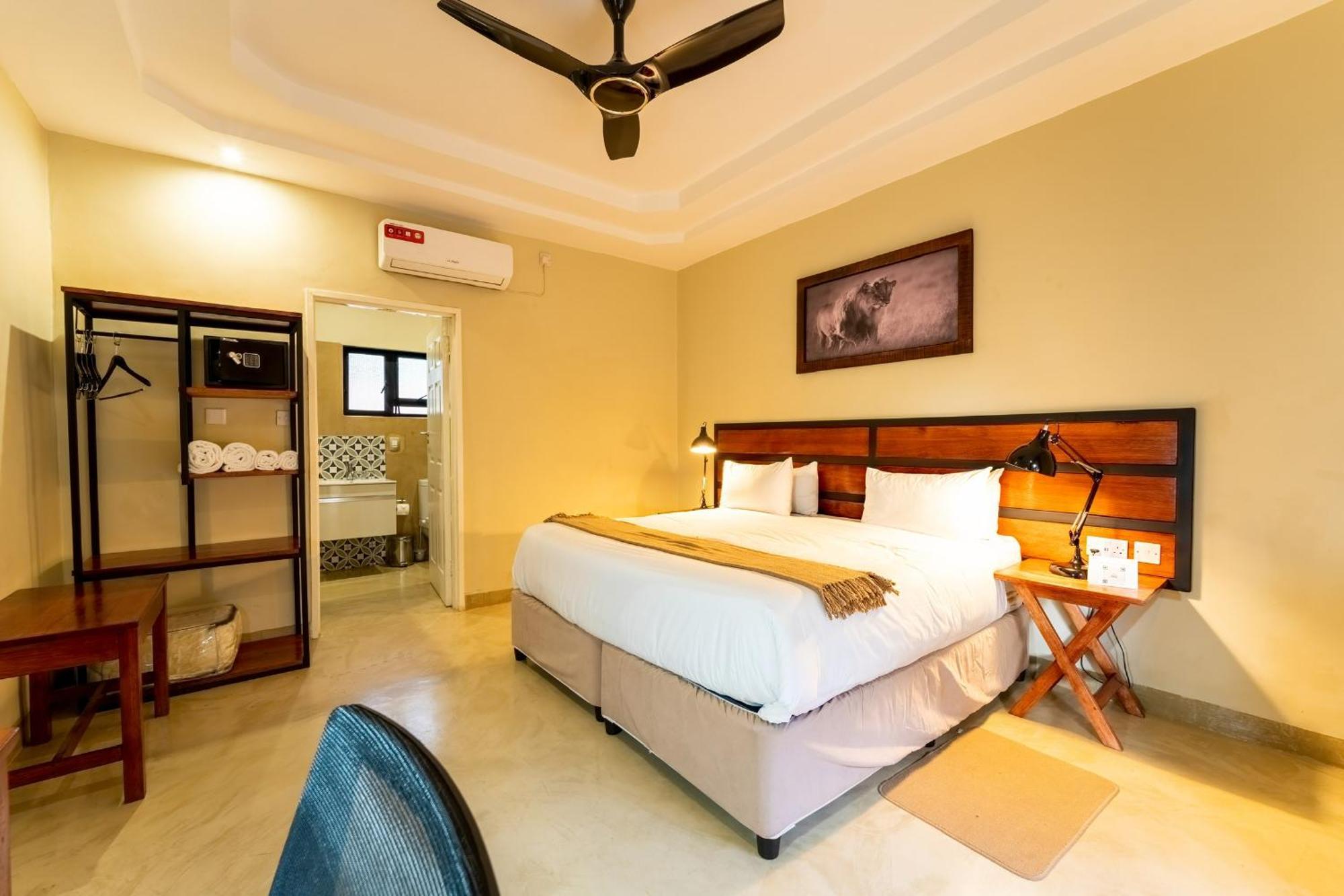 The Shrub Lodge Victoria Falls Exterior photo